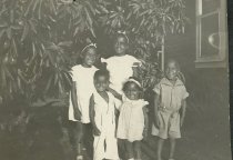 Julian and Gladys Fisher's children on California St